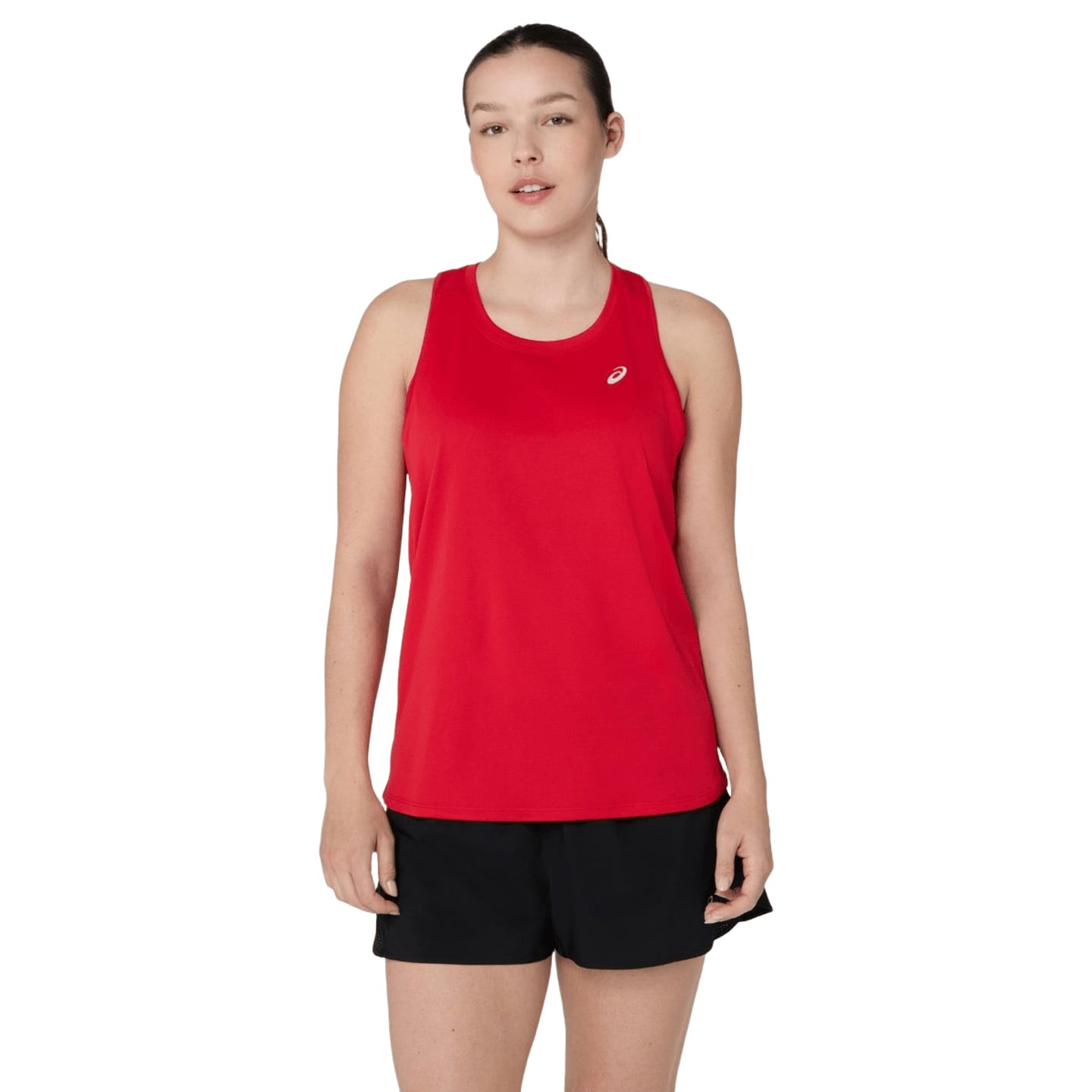 Femme portant le débardeur ASICS Core Tank en polyester recyclé pendant une course en extérieur